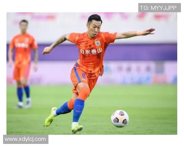 上港与鲁能激战正酣谁能在这场巅峰对决中笑到最后